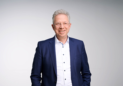 Portrait of Dr. Götz Dittrich